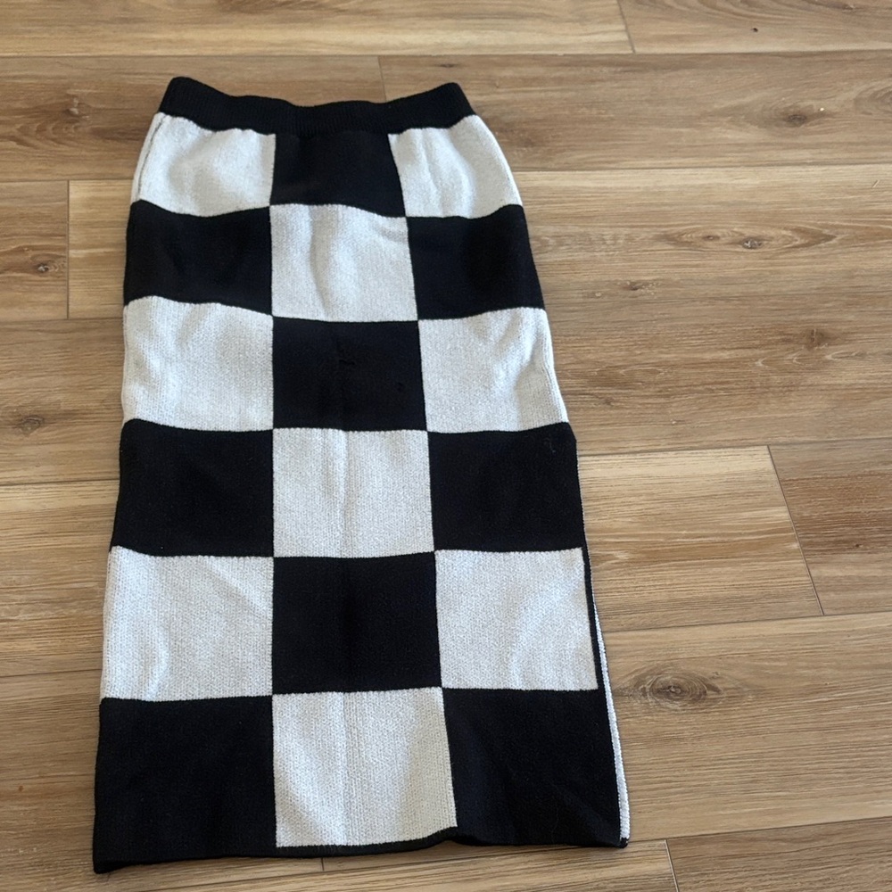 Black and White Checkered Skirt
